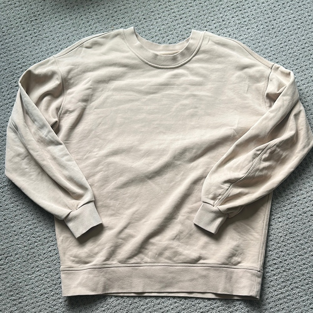 Lululemon sweatshirt